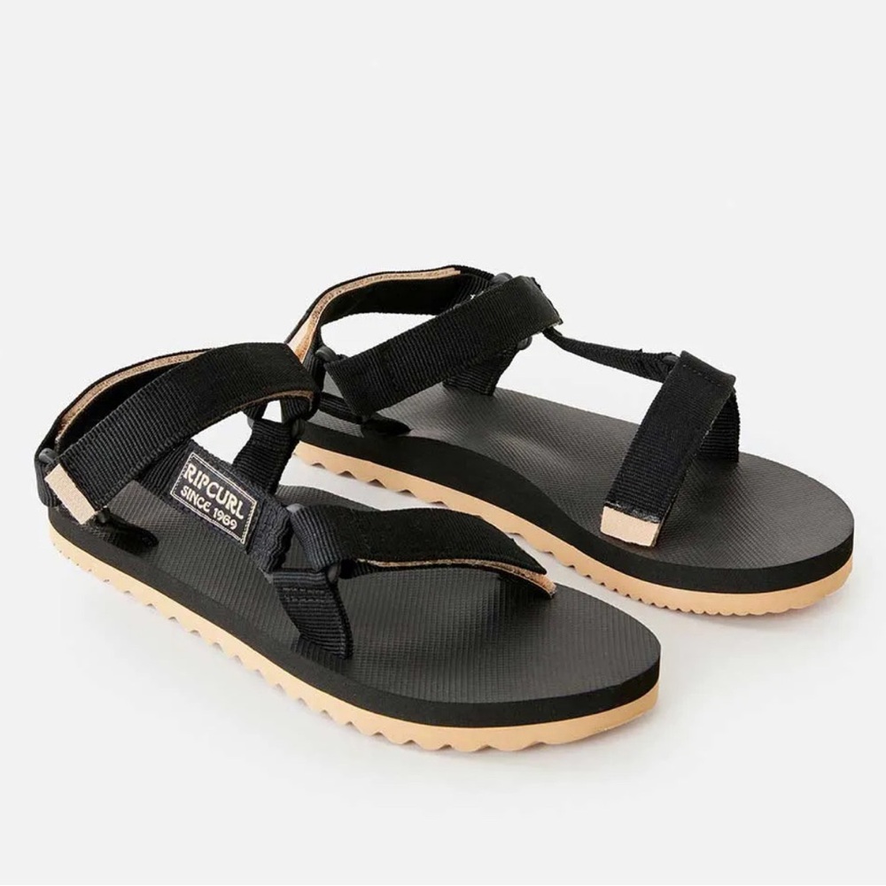 Rip Curl *NWOT* Women’s Searcher All Terrain Sandals, Black & Tan